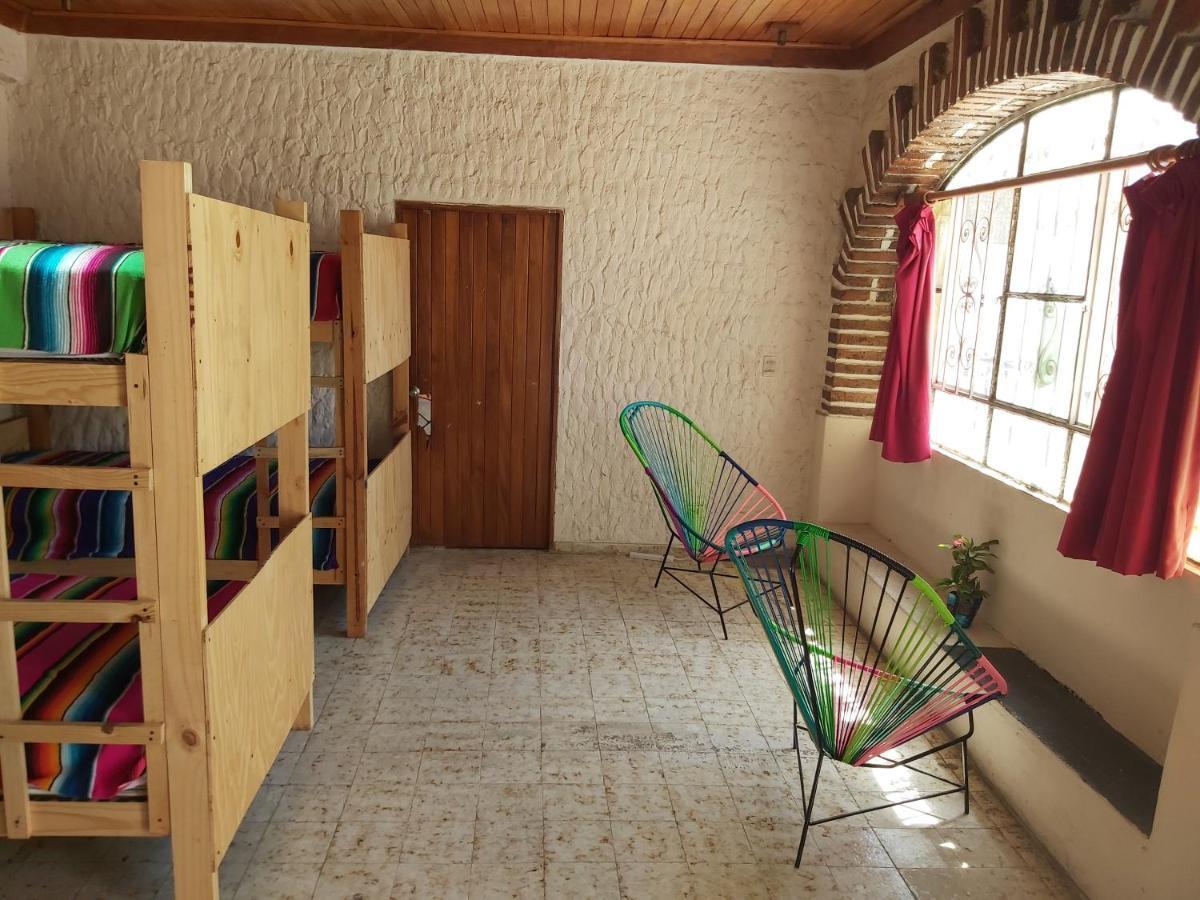 El Sunset Hostel Пуэрто-Вальярта Экстерьер фото